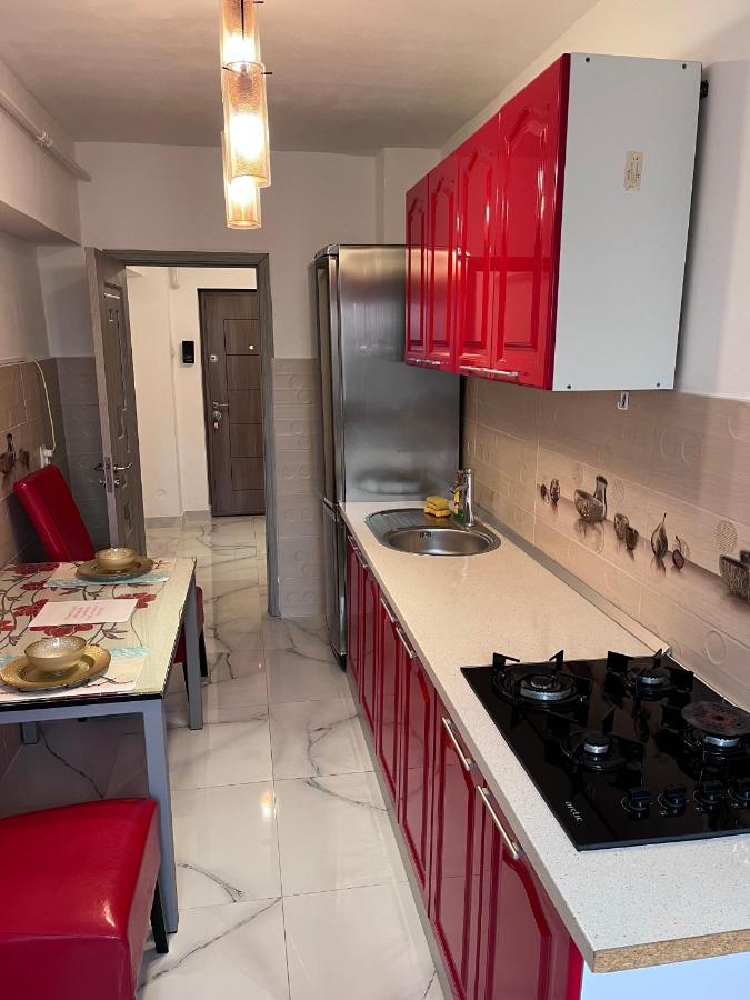 Apartament In Centrul Orasului 바커우 외부 사진