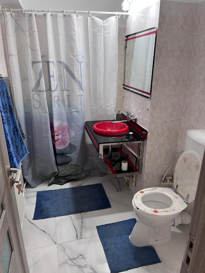 Apartament In Centrul Orasului 바커우 외부 사진
